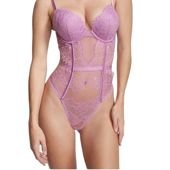 NWT Victoria's Secret Very Sexy Bombshell Lace Teddy Push Up Size Medium - Picture 1 of 15